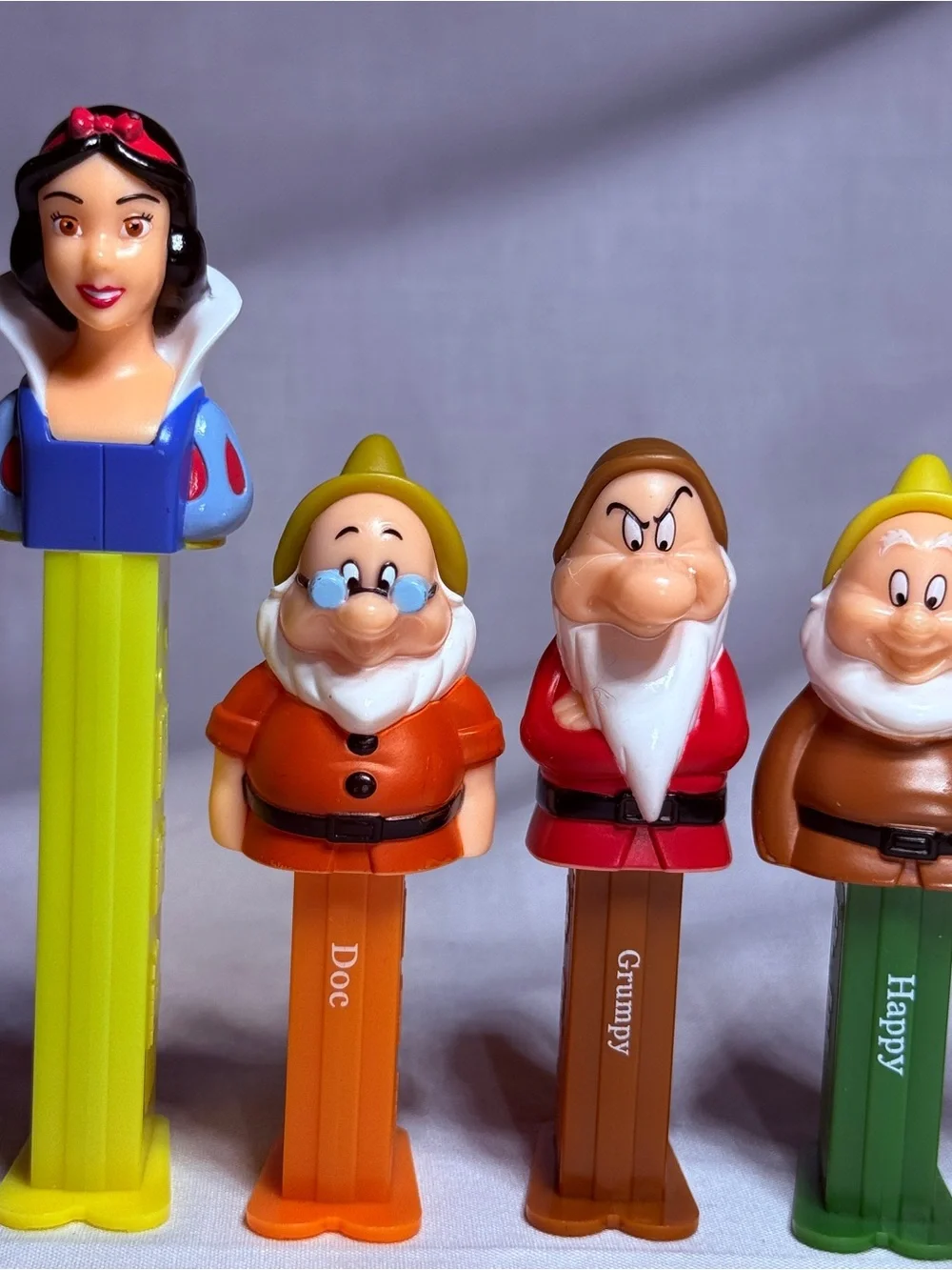 PEZ Disney Snow White & Seven Dwarfs Dispenser Set - Multi Color